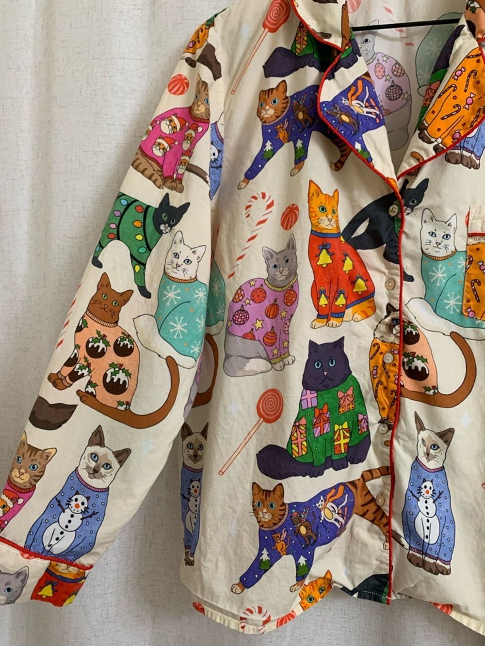 Karen Mabon Christmas Cats in Jumpers Organic Cotton Cream Cat Pajama Set - Picture 4 of 13